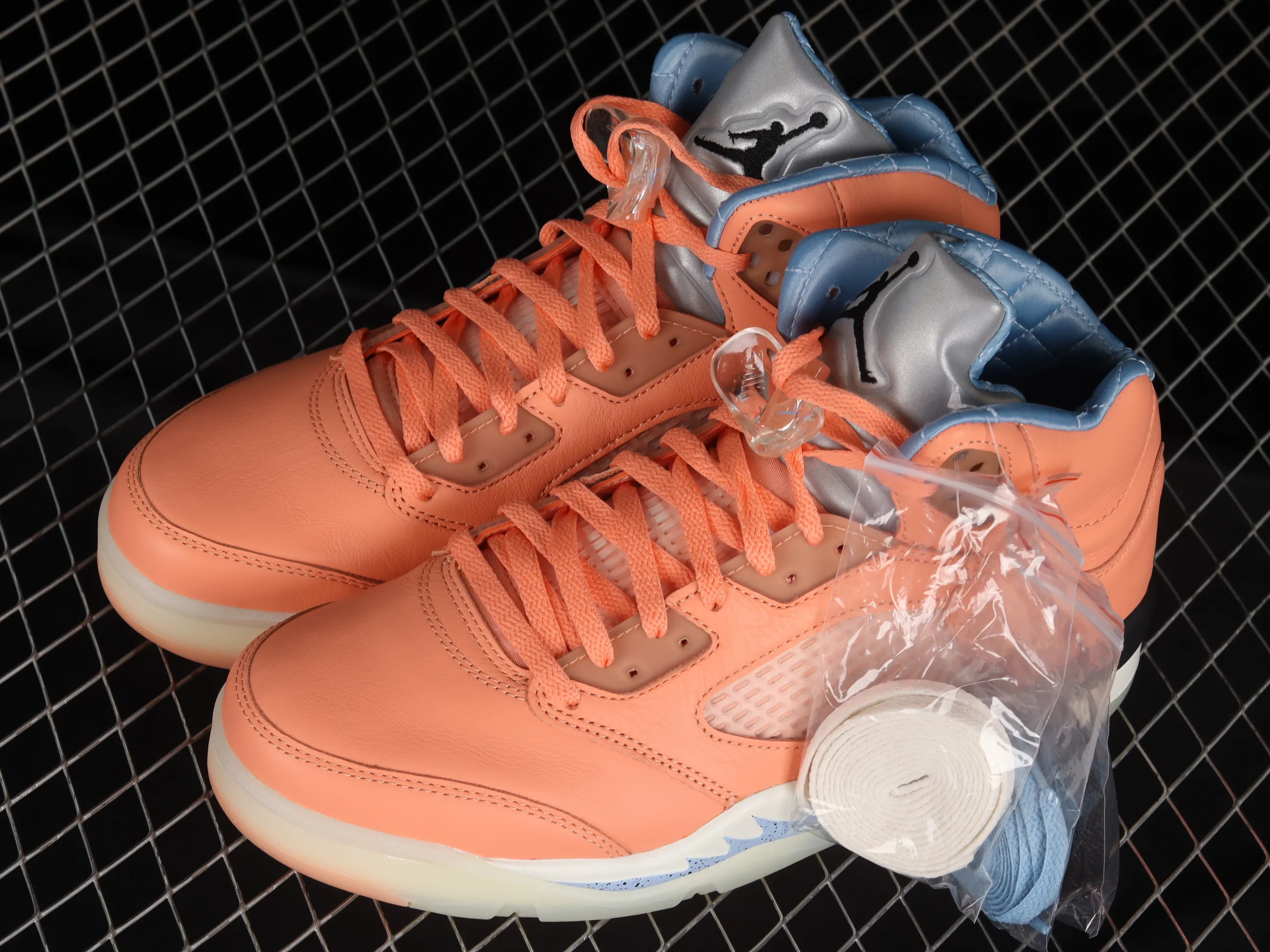 All categories Air Jordan Jordan series basketball shoes Air Jordan 5 pure original version DJ Khaled x Air Jordan 5 We The Best "Crimson Bliss" AJ5 Joe 5 joint model DV4982-641